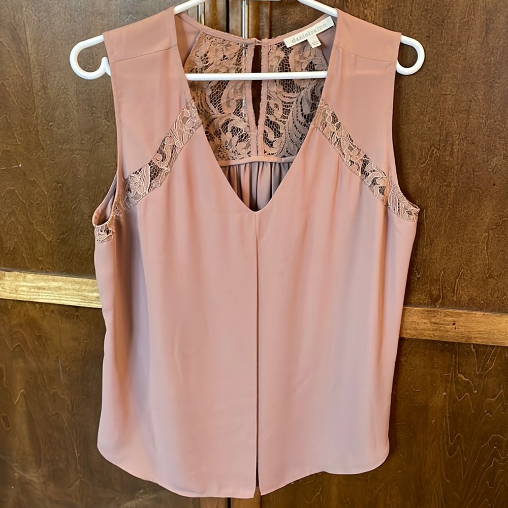 Daniel Rainn blouse with lace detailing.